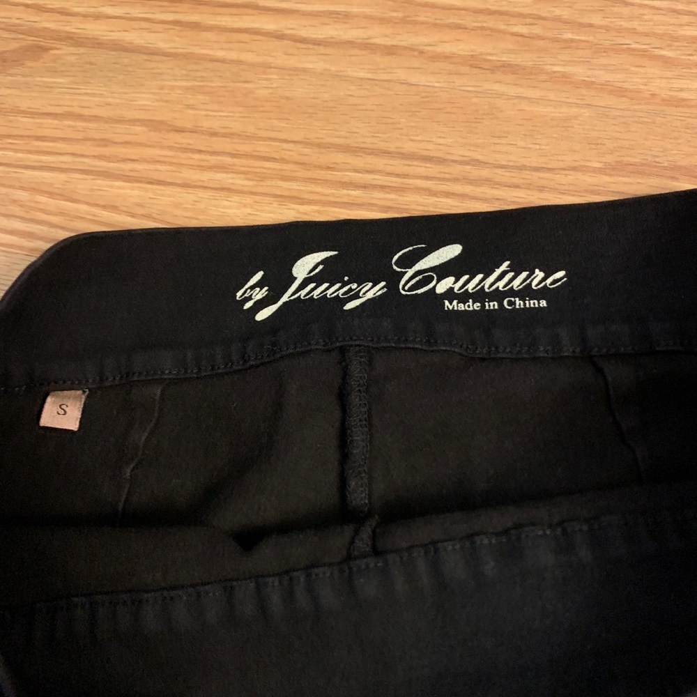JUICY COUTURE Capris - Picture 11 of 16